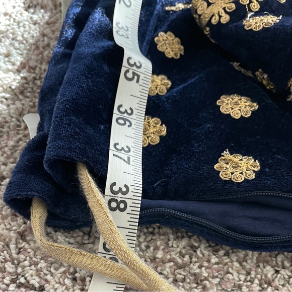 Blue velvet heavy gold embroidery Lehenga Choli - Picture 15 of 15